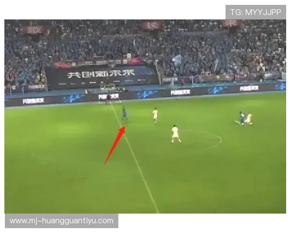 为什么越位线判定总引发争议？一文看懂VAR如何画线