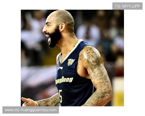 布泽尔挡拆高效助攻提升球队内线得分稳定性