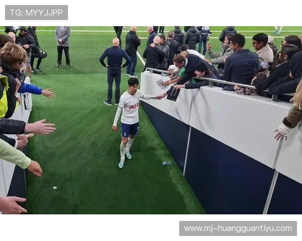 热刺陷入内乱！防守危机与战术冲突下，他们还能否重现争冠梦想？