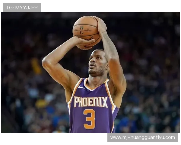 霍勒迪无球跑动制造防守混乱，3D价值凸显